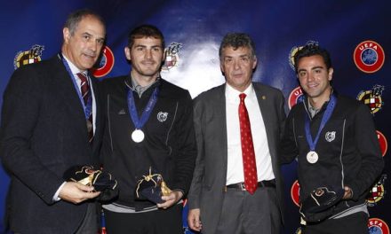 Zubizarreta i Xavi wyróżnieni przez UEFA