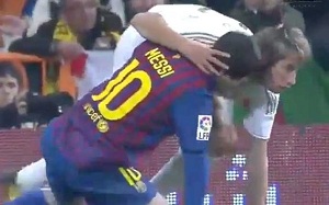 Coentrão również zaatakował Messiego