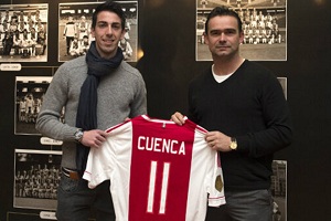 Cuenca zaprezentowany jako gracz Ajaxu