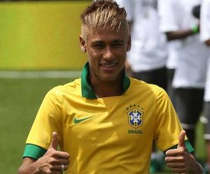 Llopis: Neymar podpisał kontrakt i dołączy tego lata