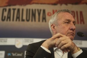 Cruyff: To rzadka sytuacja, gdy bramkarz chce opuścić najlepszy klub na świecie