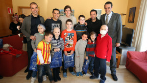 Piłkarze odwiedzili dzieci w szpitalach