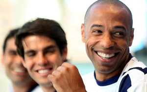Thierry Henry: Xavi powinien spędzić w Barçy całe życie