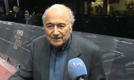 Blatter: Chcę z Barçą znaleźć rozwiązanie