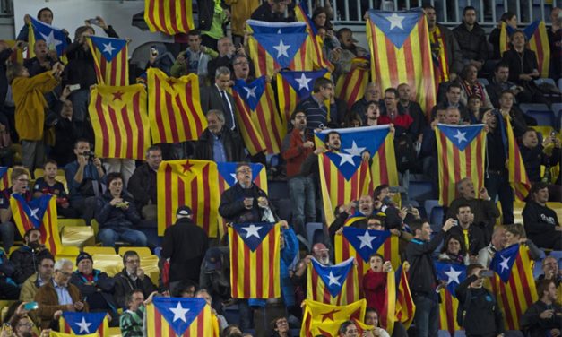 Zakaz wnoszenia flag Katalonii na finał